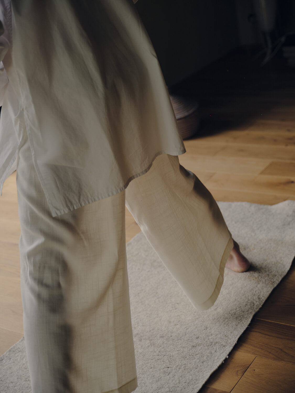 Paolo Malvarosa enseigne le Kundalini yoga à l'Arbre qui marche, pour remettre corps et souffle en mouvement