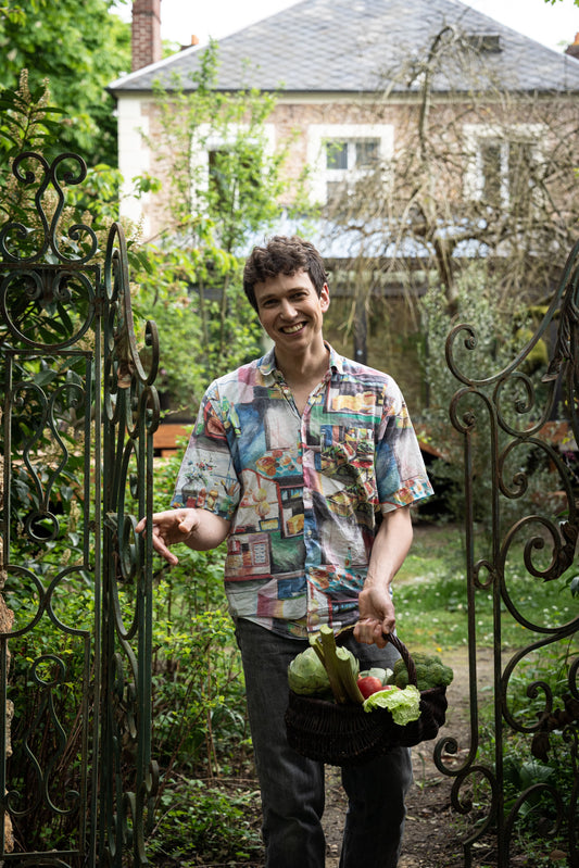 Chef Jean-Victor Huss ULtra LOve sortant de son potager - Photo Justine Nerini